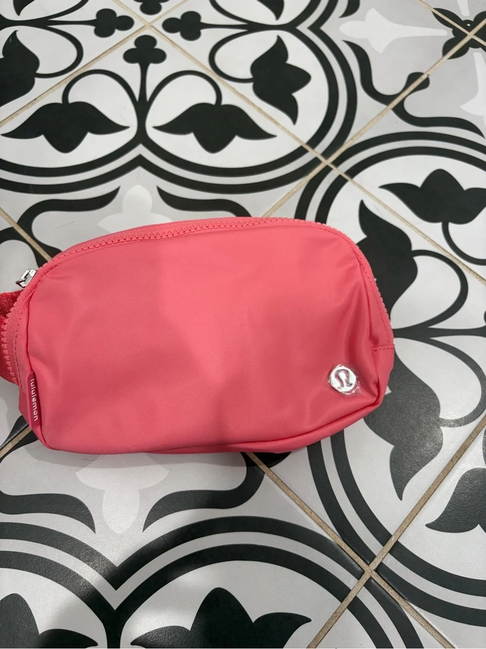 lululemon athletica Coral Pink Compact Cosmetic Pouch